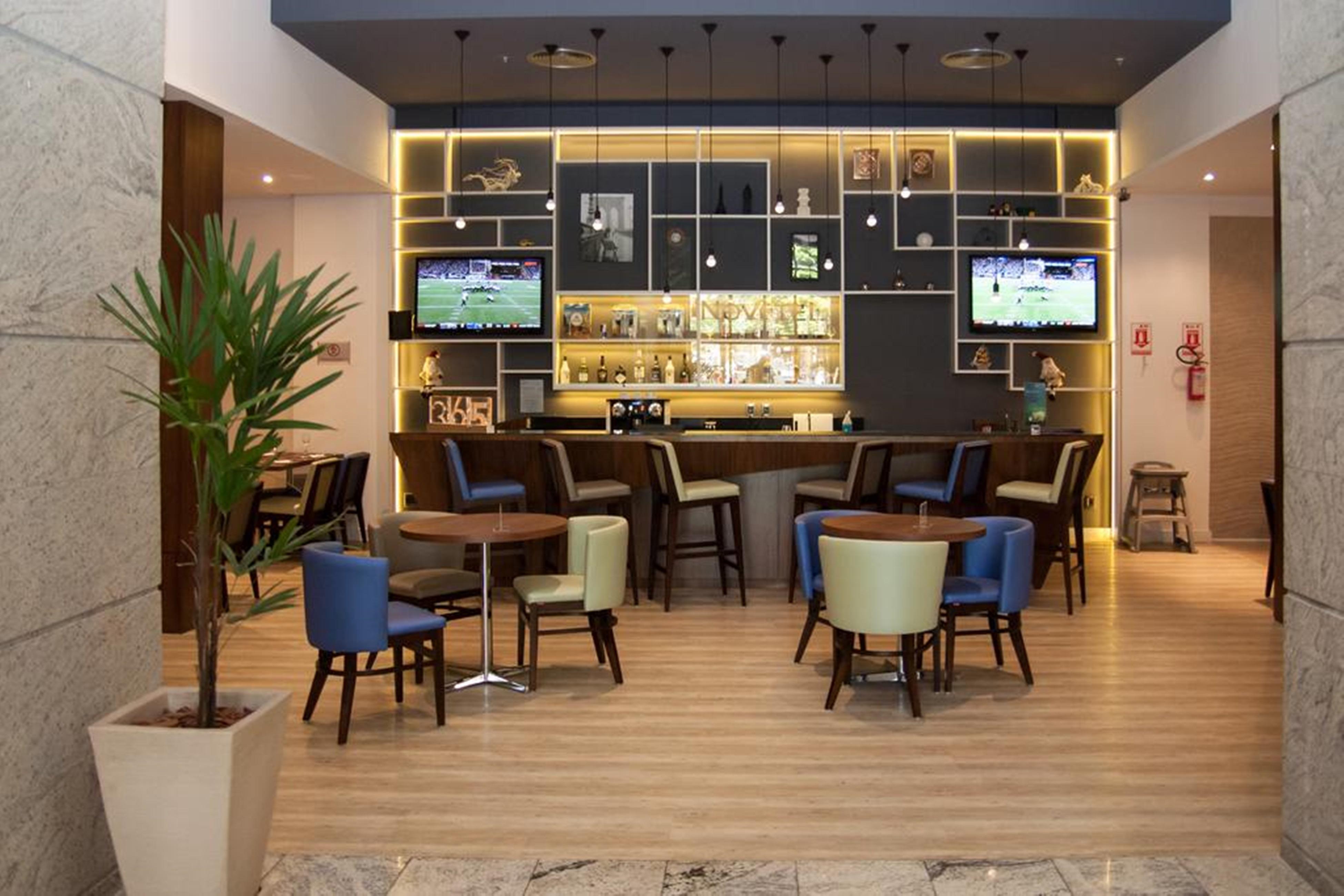 Novotel Porto Alegre Tres Figueiras Exteriör bild